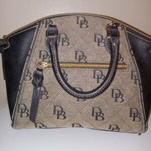 Vintage Dooney and Bourke Tote
